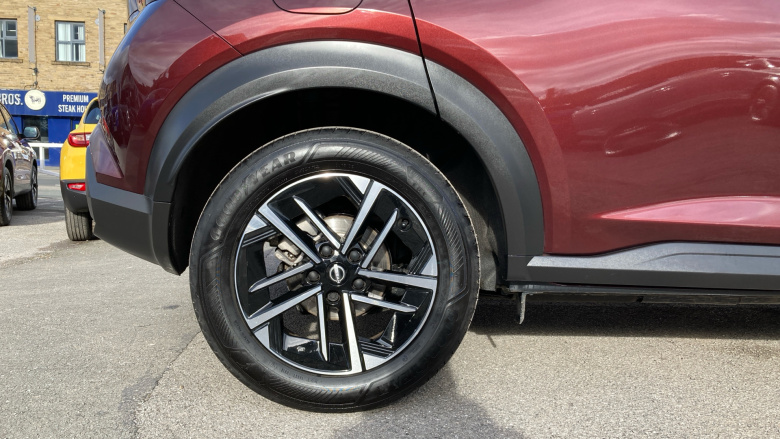 Nissan Juke 1.6 Hybrid N-Connecta 5dr Auto Hybrid Hatchback